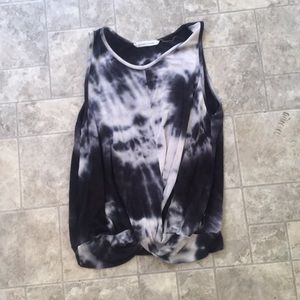Marble pattern tank top